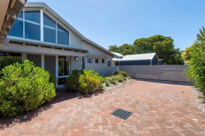 Bussell Hideaway Haven, Broadwater